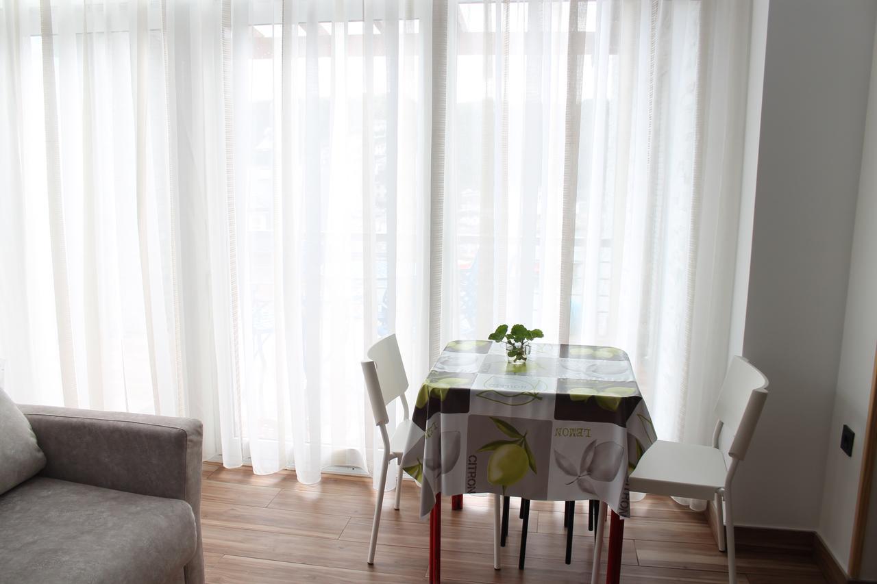 Apartamentos Turisticos Vistademar Luarca Kültér fotó