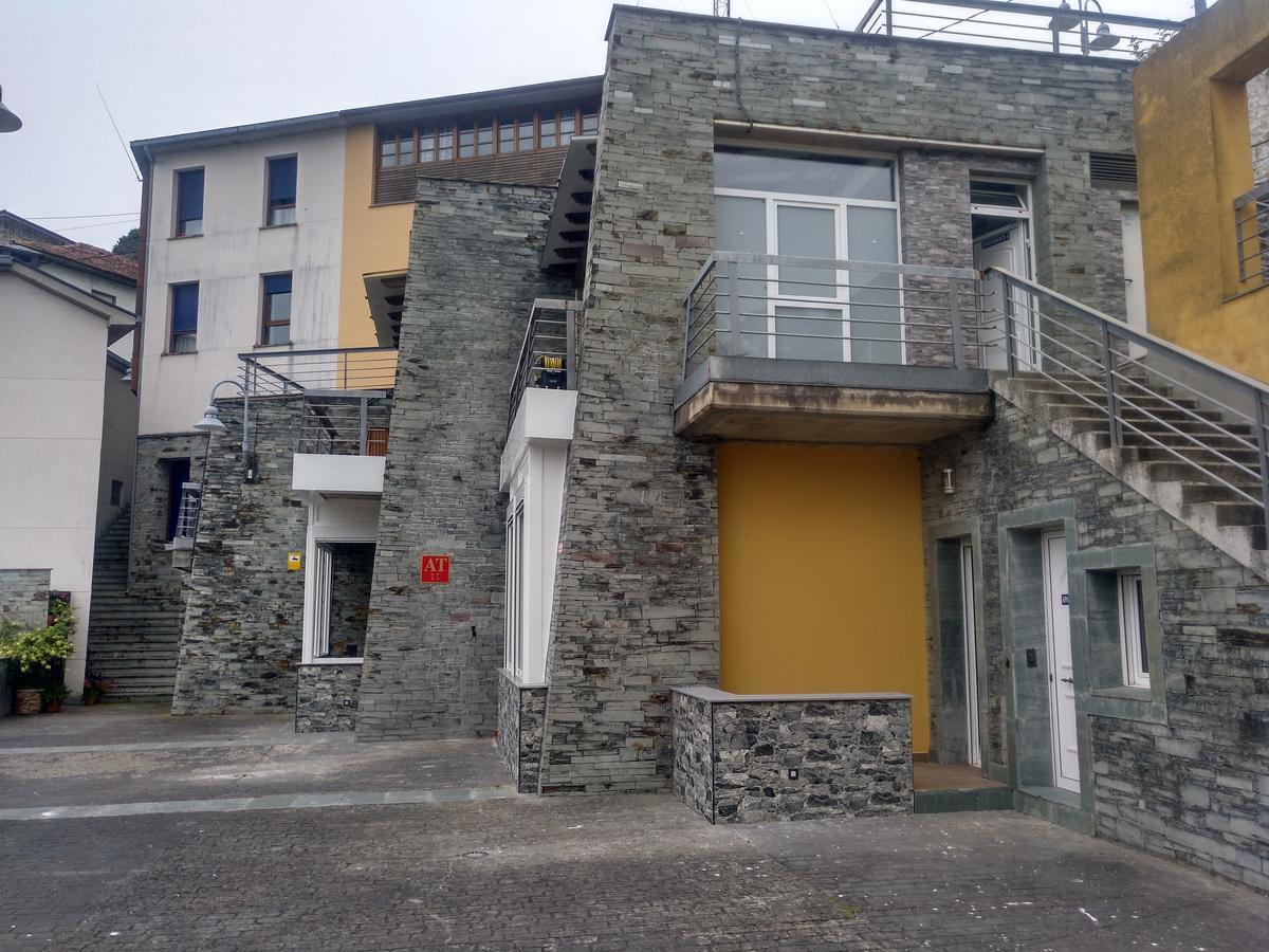 Apartamentos Turisticos Vistademar Luarca Kültér fotó